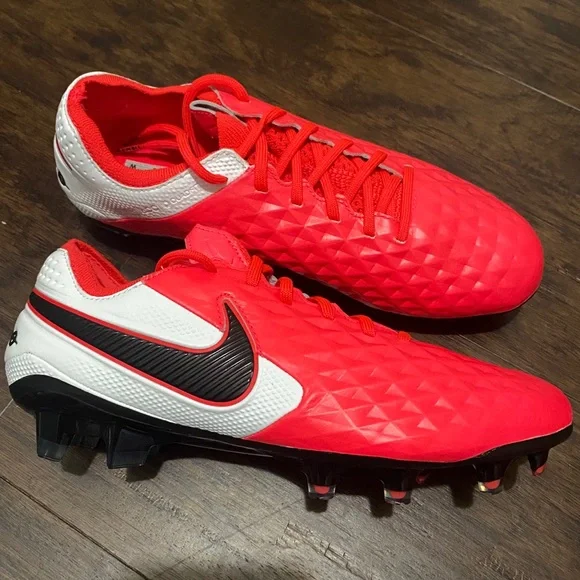 シューズ TIEMPO LEGEND 8 ELITE FG 